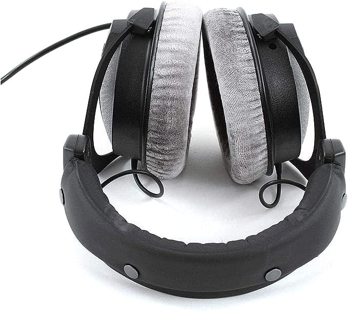  beyerdynamic DT 770 PRO 80 Ohm Over-Ear Studio Headphones  