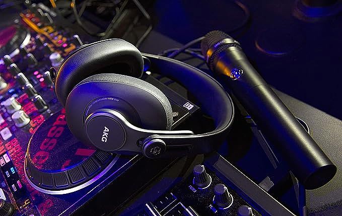  AKG Pro Audio K371 Foldable Studio Headphones    